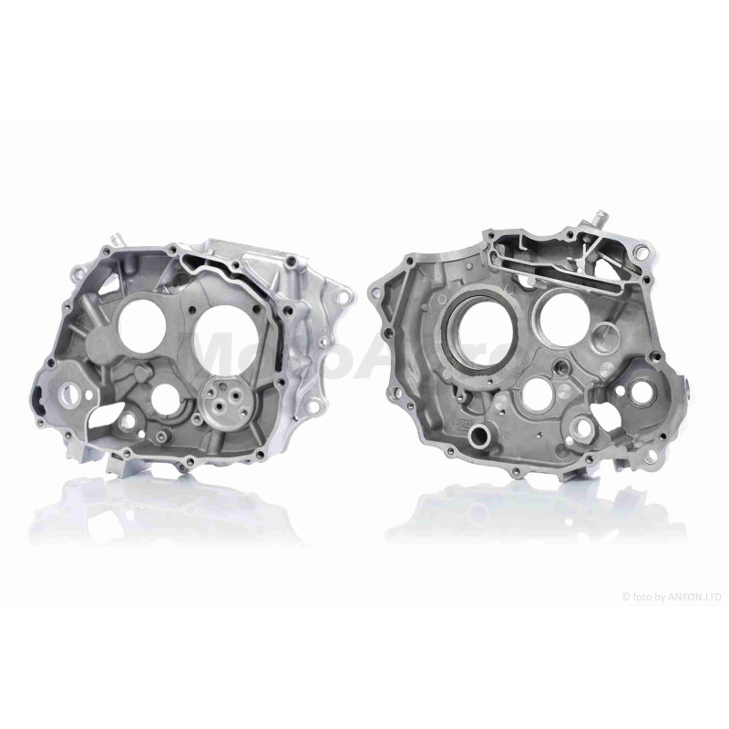 Картер  CB125/150  правий  "LIPAI"