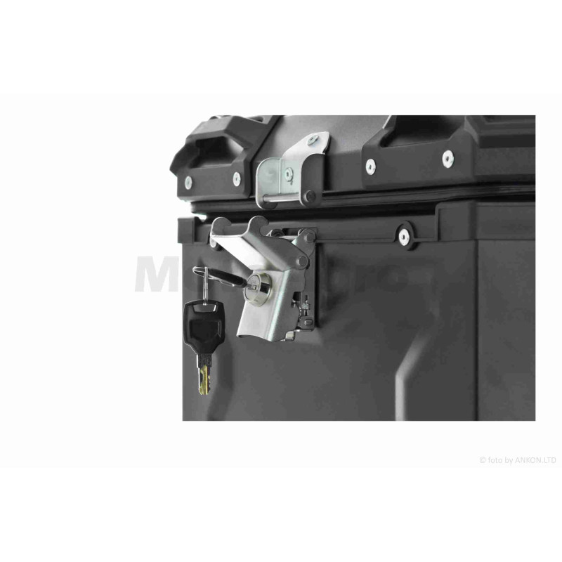 Кофр  410*330*310mm, 42L  алюмінієвий, чорний