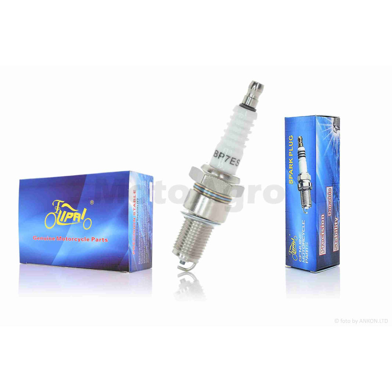 Свічка запалювання  4T  M14x1.25  L19  BP7ES  "LIPAI"  (мотоблоки, генератори)