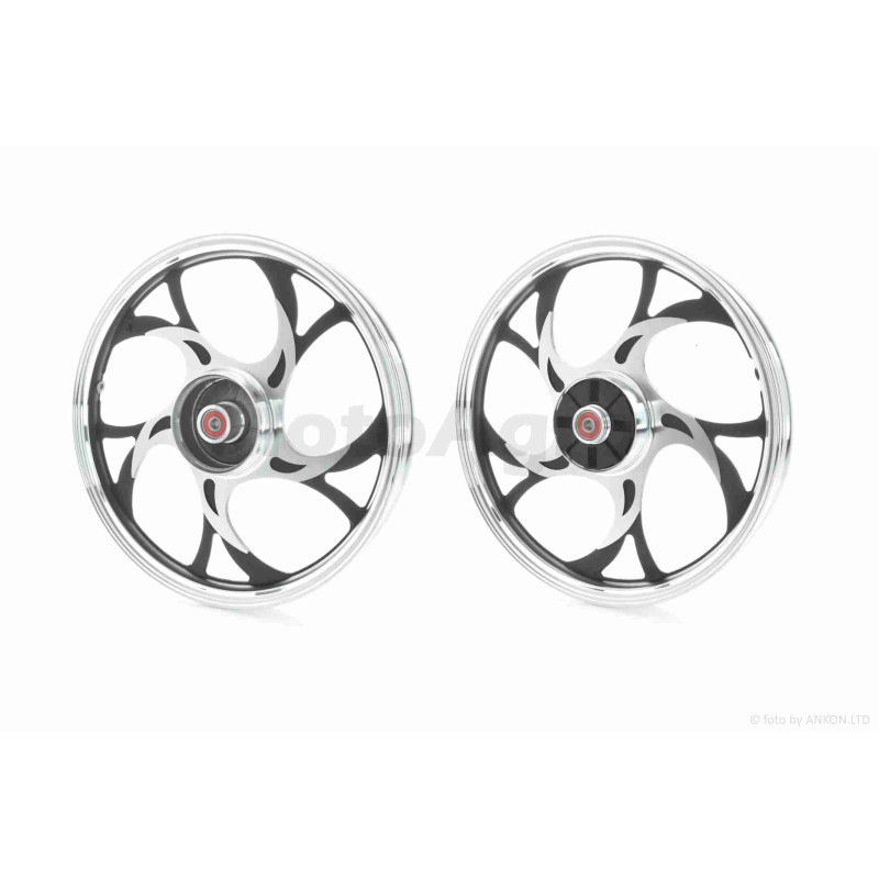 Диск колеса задній  17"-1.40  Delta  d12, барабанний, литий  "LIPAI"  (#кіготь/трикутник)