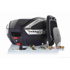 Кофр 888/1 49.5*42.5*29.5 62L поліпропіленовий переносний діодний габарит+стоп-сигнал "LIPAI"