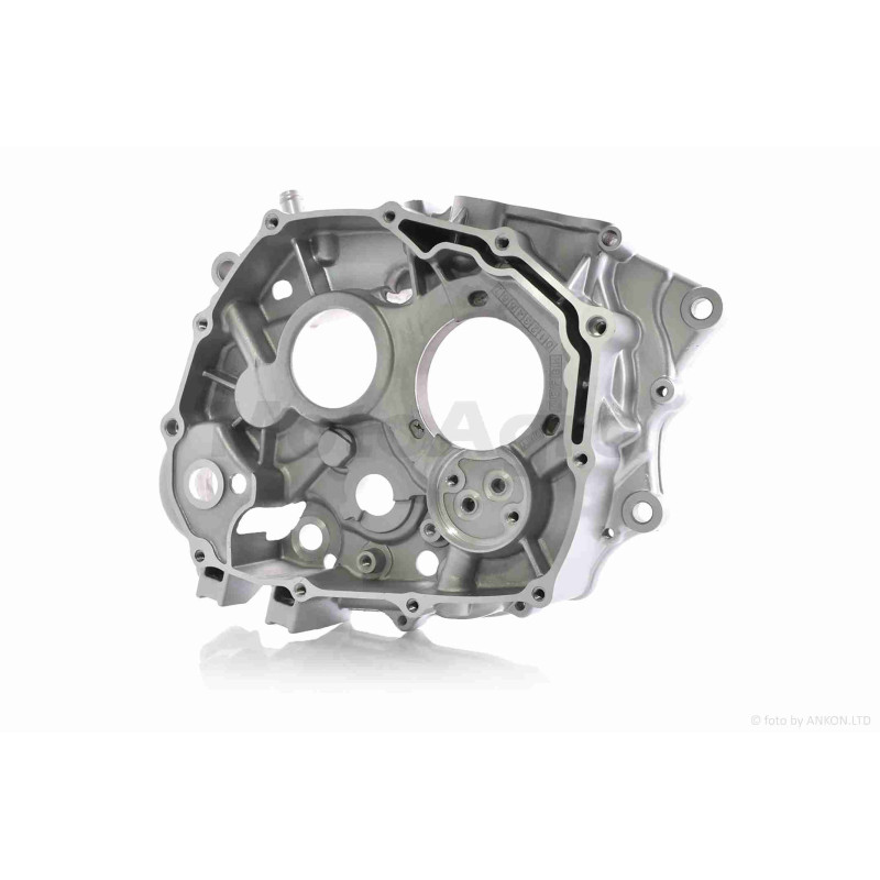 Картер  CG125/150  правий  "LIPAI"