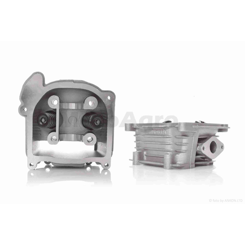 Головка циліндра  GY6 80  D47, d16/18-L64  гола  +клапани  "JSBM"