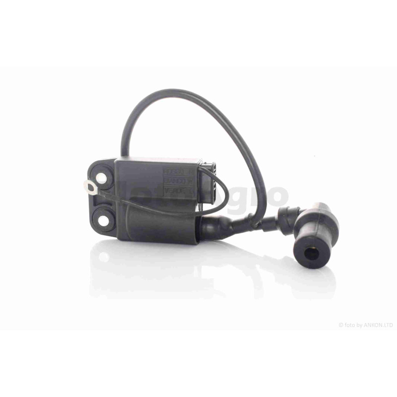 Котушка запалювання  Piaggio, Gilera з комутатором  +свічник  "CHENHAO"